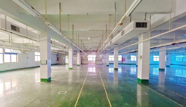 沙井地铁200米一楼1100平电商仓库厂房出租独门独院有宿舍