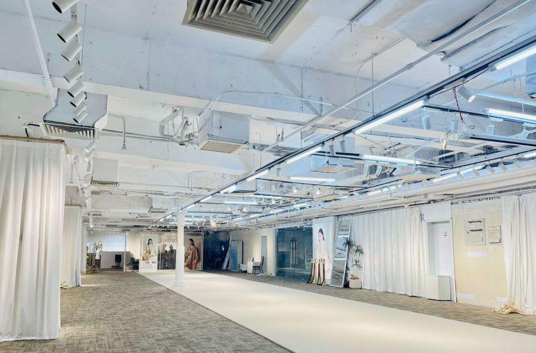 南山现成服装会所展厅办公接待大露台