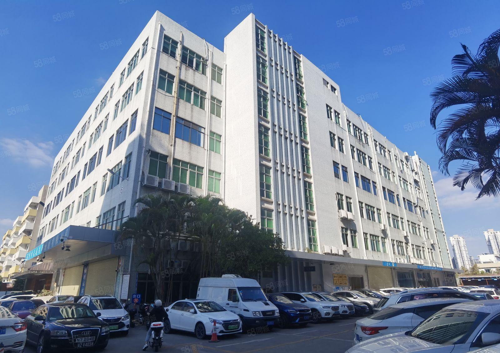 南山塘朗原房东带简装厂房801.81平出租，带卸货平台