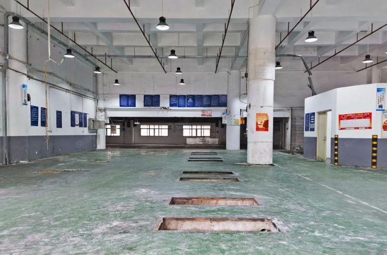 南山科技园 新出原房东红本厂房一楼2080平 可办环评层高7