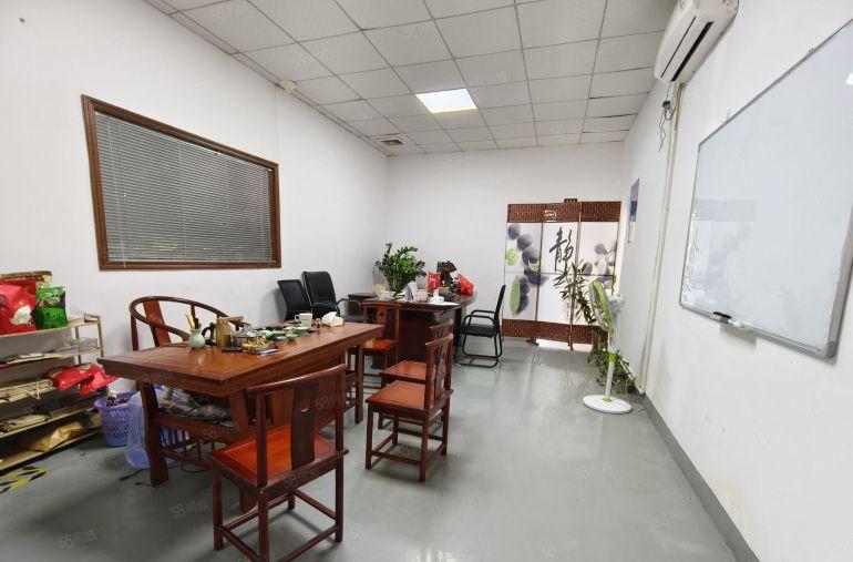 东莞塘厦镇6000平方原房东红本厂房仓库低价出租500平分