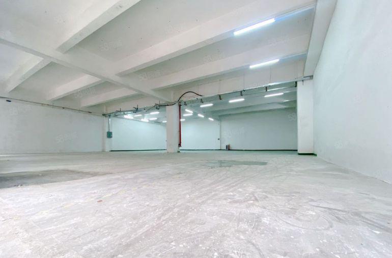 有一楼1000平可以分租 南山西丽大学城地铁口 厂房大开间