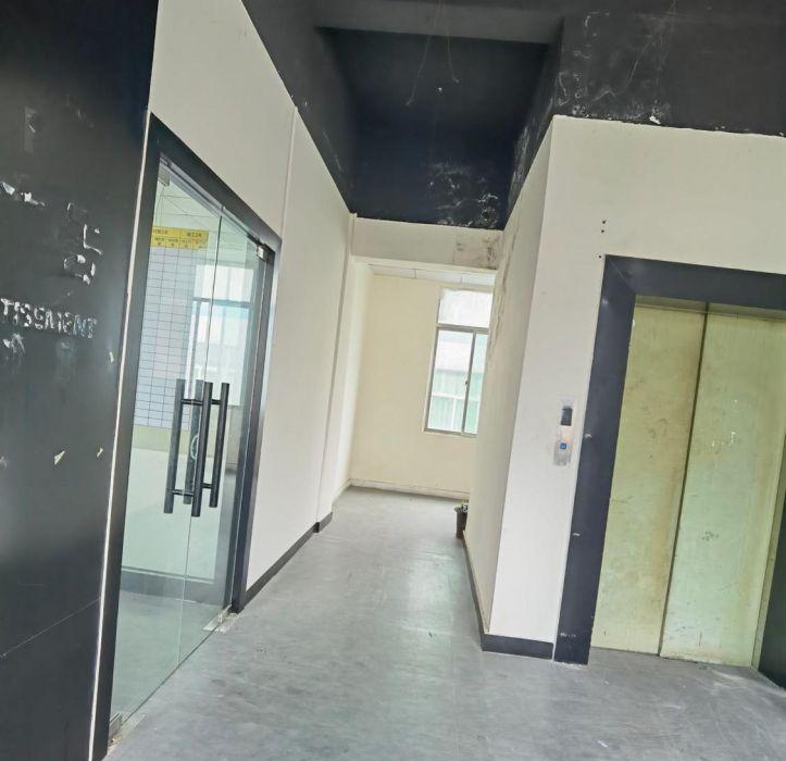 深圳横岗精装修带电梯厂房低价出租