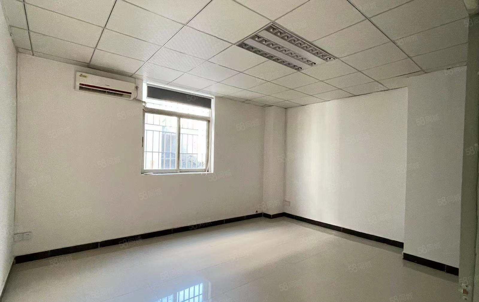 西丽地铁口附近，现成装修面积230平出租