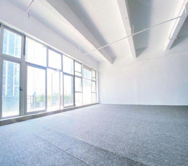 西丽大学城地铁475平大开间带阳台 户型方正采光好