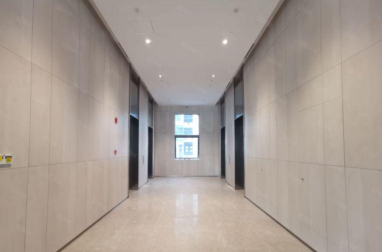 龙岗阿波罗地铁口全新特惠研发办公楼可生产 500平起业主直租