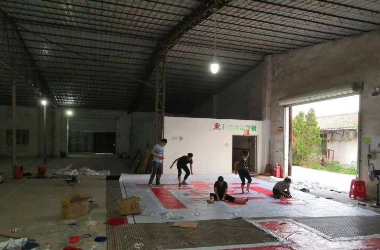 原房东直租，1500平车间+500平生活区，押三付一，随时看