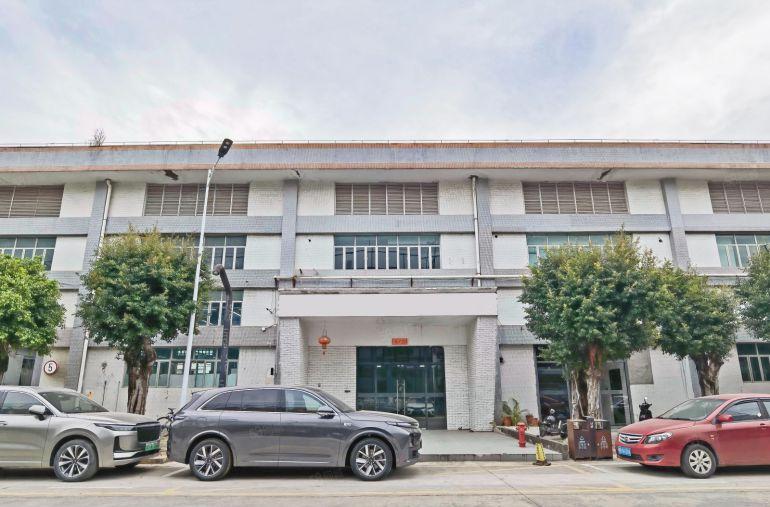 西丽13号线地铁站 新出一二楼复式连层3086平 带精装修