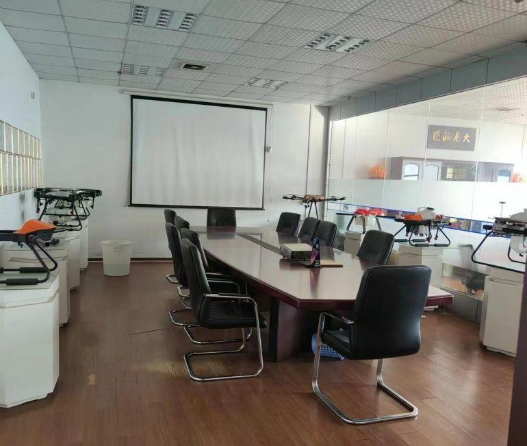 车间办公室精装修，可做生产加工，办公。