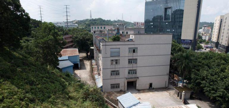 【急】深圳周边东莞市凤岗镇大型厂房出租，房东直租，租金便宜