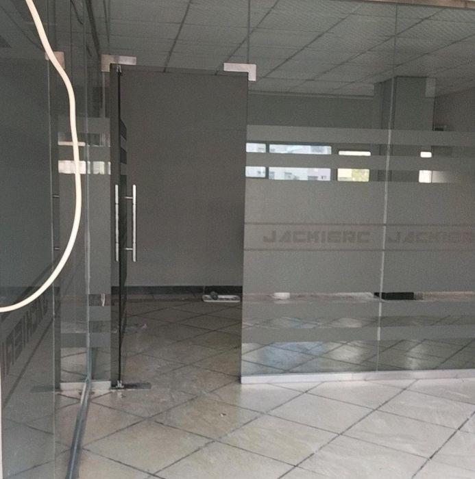 免租2个月！特价精装写字楼150平方3000