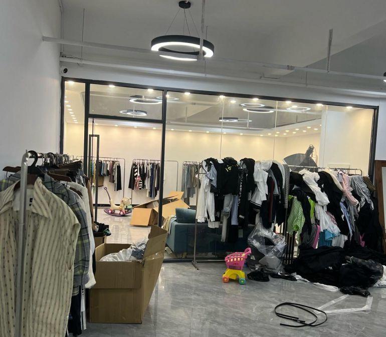 布吉南岭1983小镇新出厂房新装修660平办公仓储