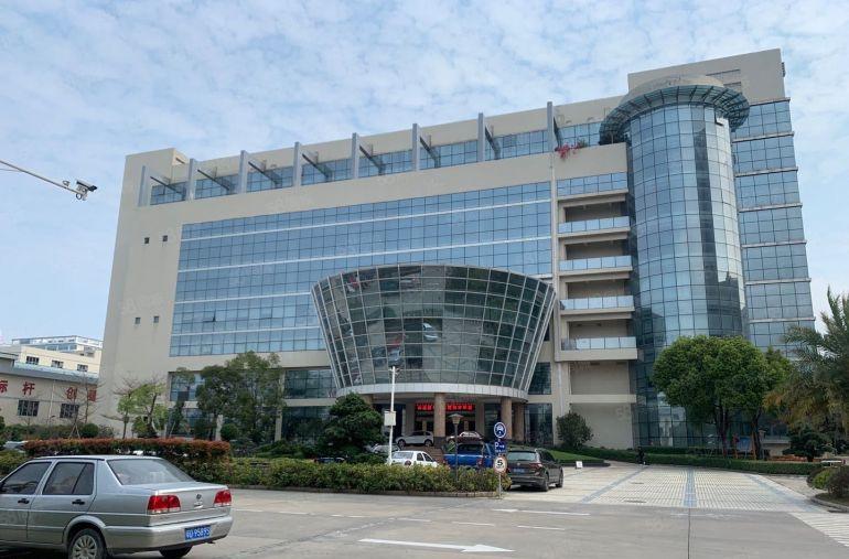 大工业区2000平方豪华办公室出租实际面积房东直租可大小分租