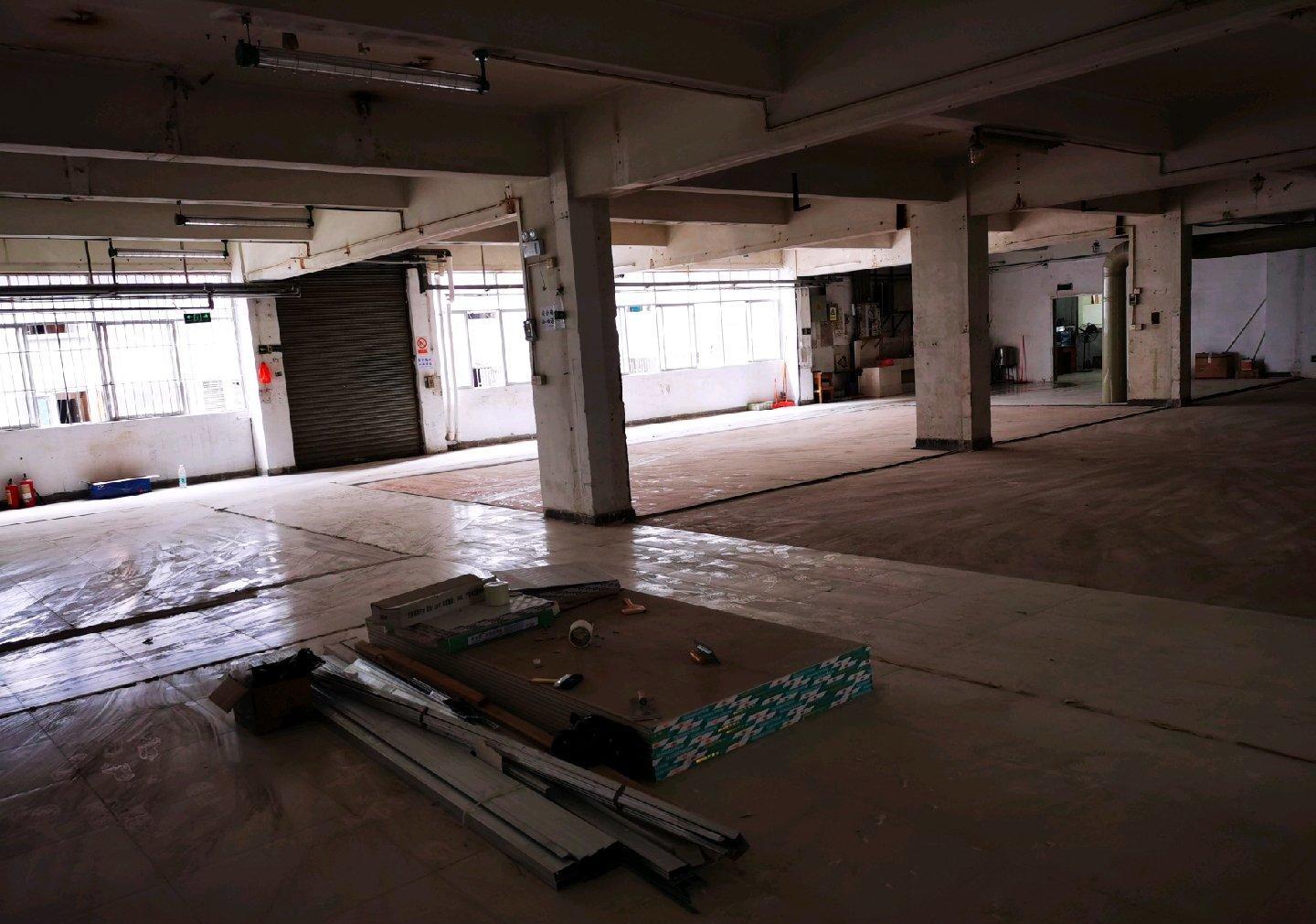 出租布吉上水径恒通工业区电梯标准厂房550方可分租