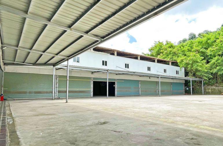 南山标准物流仓3500平方，三面卸货行业不限