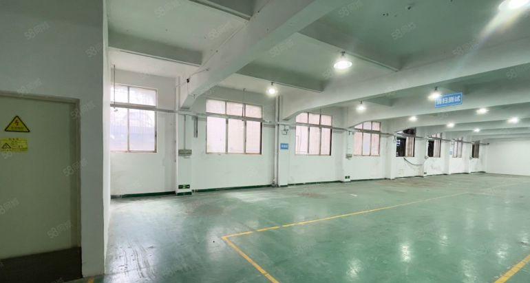 西丽主干道旁一楼650平租金37高使用率无行业限制