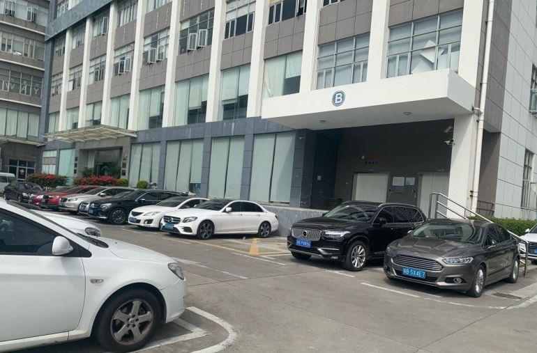 交通便利，企业总部。单独进出大门，设计公司位置。