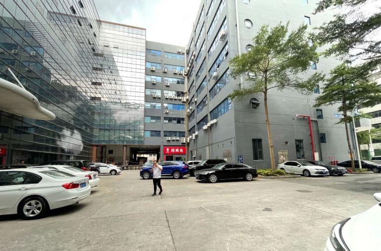 盐田港地铁口新出300平厂房，适合办公，仓库等