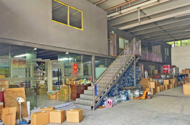 南山西丽新出一楼1980平方 层高6米 可进大车 可分租