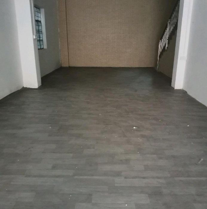 360平米带货梯三相电厂房出租