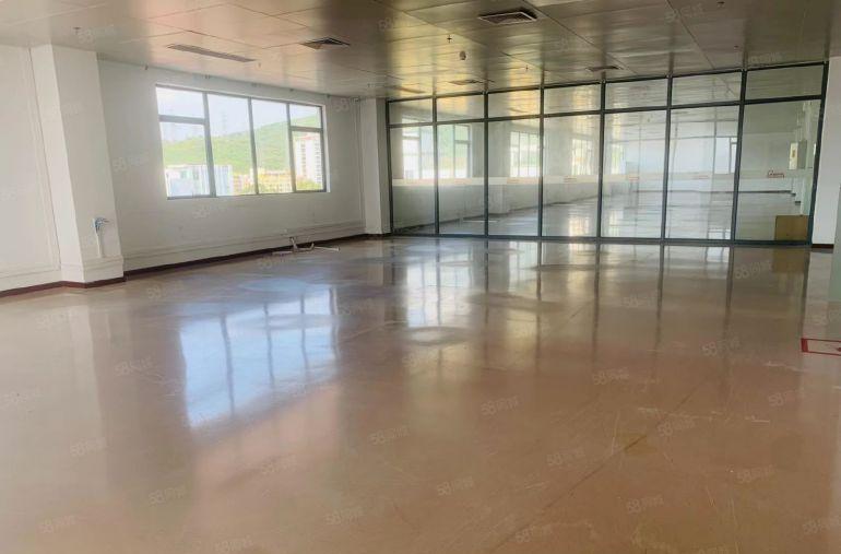 南山西丽 珠光 大学城地铁口 办公室写字楼有整层  可以分租