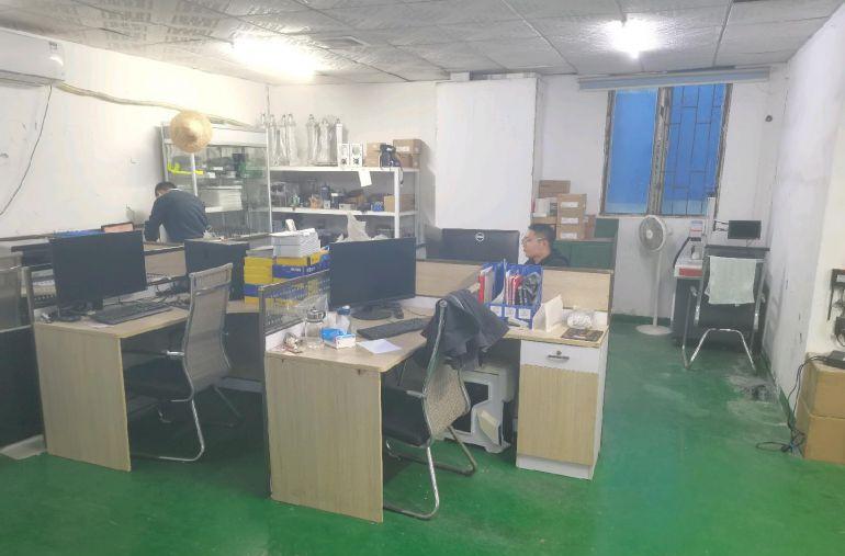 福永白石厦东区500平方带装修水电办公齐全！