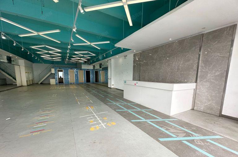 有一楼1000平可以分租 南山西丽大学城地铁口 厂房大开间