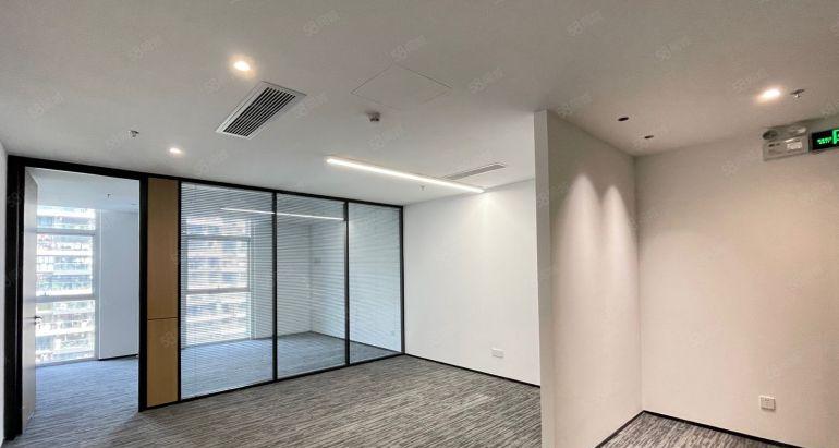 塘朗地铁站旁精装办公室出租100平起租大小可组合