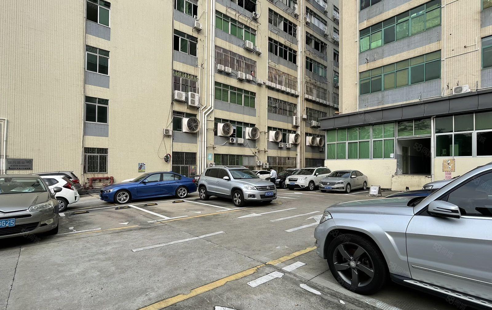 （原房东直租）地铁口整层1100平带装修，3年不递增