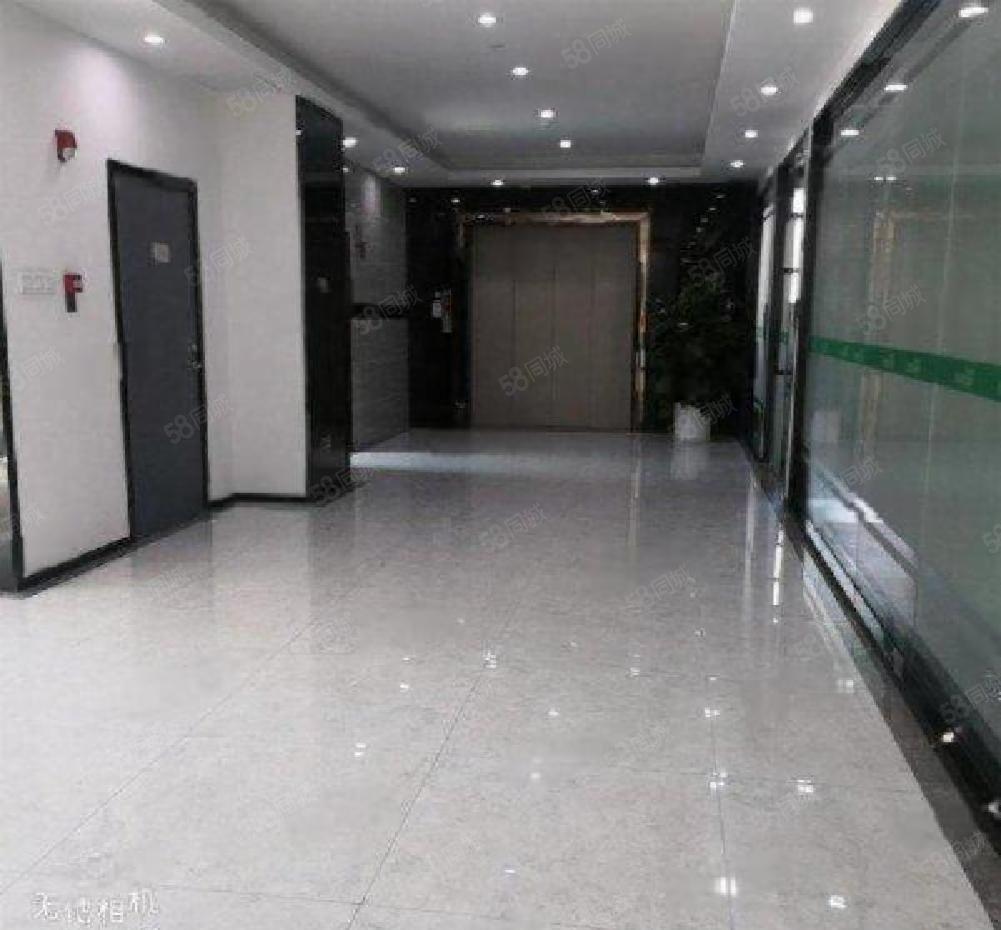 红本开发商直租地铁口400平起带拎包入住环境干净整洁133起