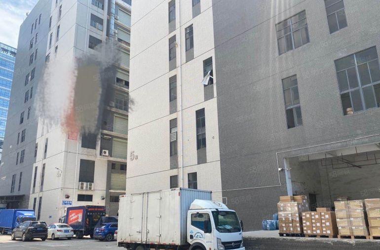 光明田寮高新厂房4楼整层3280平方精装修厂房招租