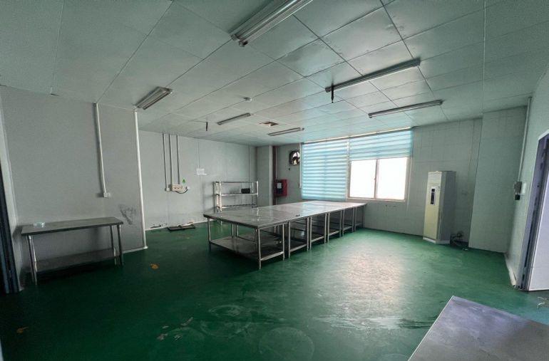 龙岗宝龙街道食品厂房两套车间转让，550平/750平。