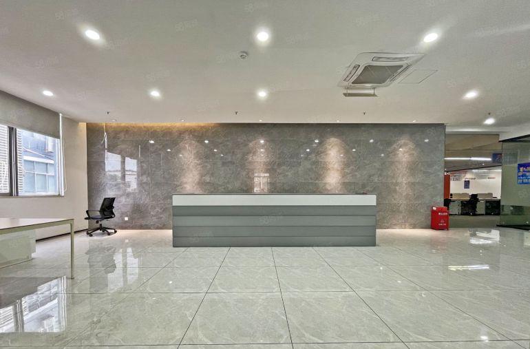 西丽大学城 整层精装厂房 2200平  带全套家私