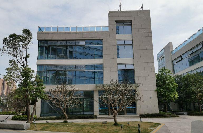 布吉小独栋研发楼厂2100平单层700平，原房东带环评有红本