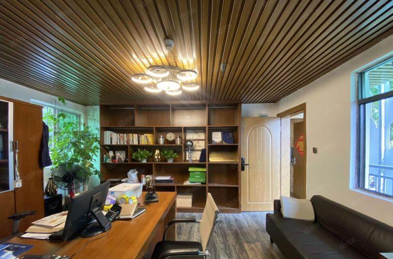 南山西丽 经典小独栋240平 精装修 带院子 近地铁口