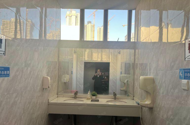 西丽南岗第二工业园2352平36元平玻璃幕墙厂房