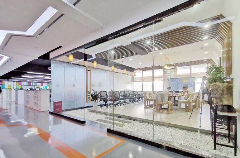 南山西丽珠光地铁 精装2620平可分租可申请补贴厂房办公室