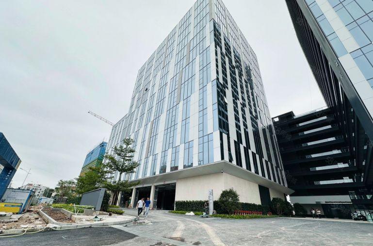 150平起南山大学城地铁站1800平精装修办公室仓库厂房出租