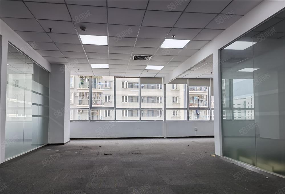 南油地铁站旁动漫园358平办公，直播，随时可以看房价格好谈