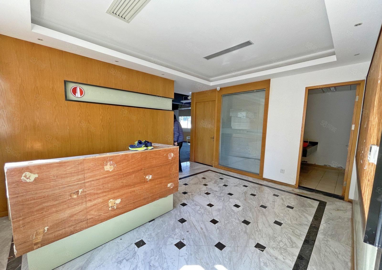 南山西丽经典独门独院三层2393平 院子大  带装修