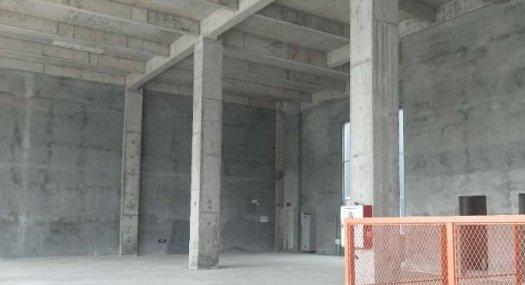 出售50年独立产权厂房，单价3000元/m²起，首付3成，利息低，三证齐