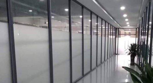 中山小榄工业大道厂房转租，转让，厂房形象好，非常适合做电子，无尘车间，豪华装修，使用面积2000㎡。